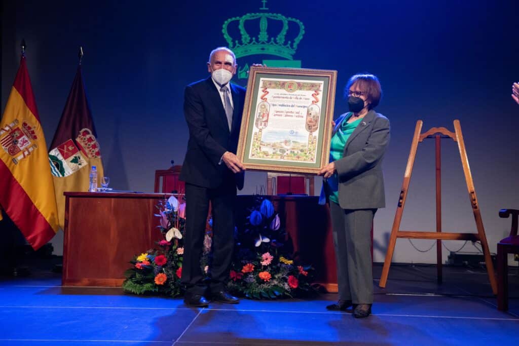 Ramón Barreto Leal y Carmen Cabrera Medina