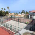 El Ayuntamiento de Villa de Mazo inicia el proceso de renovación de las moquetas de las pistas de pádel