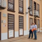 El Ayuntamiento de Villa de Mazo concluye las obras de pintado del CEIP Princesa Arecida y del Ayuntamiento