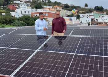 El Ayuntamiento de Villa de Mazo ha iniciado un proyecto de instalación de placas fotovoltaicas en sus instalaciones municipales.
