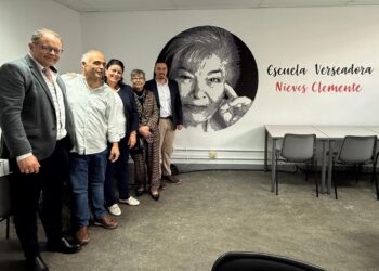 Villa de Mazo asiste a la inauguración de la Escuela Versadora Nieves Clemente en homenaje a una figura clave del repentismo canario