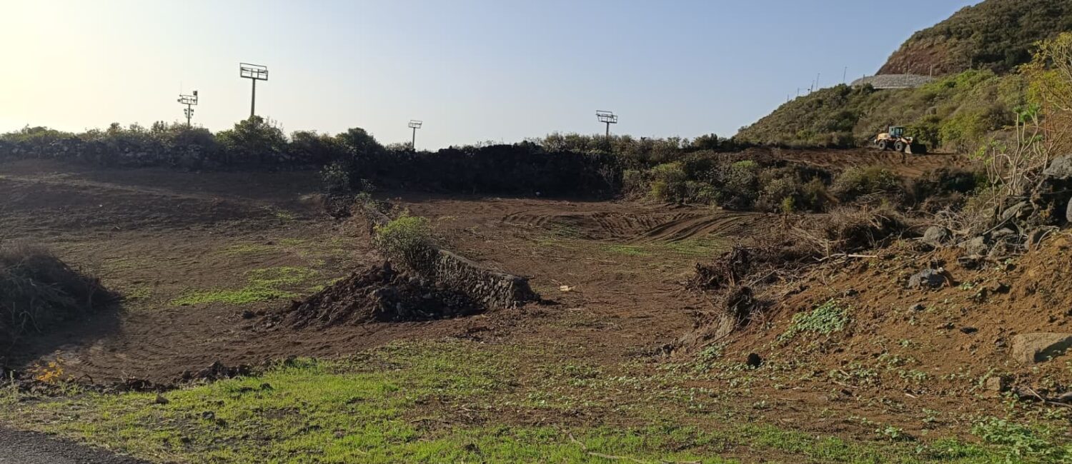 El Ayuntamiento de Villa de Mazo impulsa el desarrollo municipal con la adquisición de una nueva parcela junto al campo de fútbo