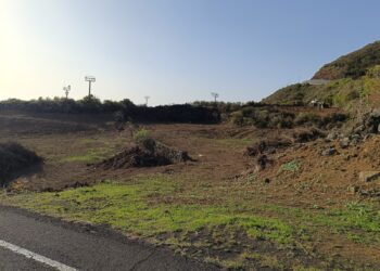 El Ayuntamiento de Villa de Mazo impulsa el desarrollo municipal con la adquisición de una nueva parcela junto al campo de fútbo