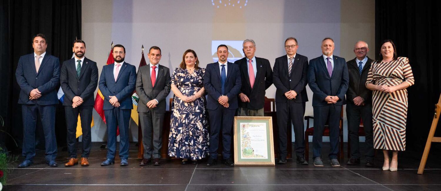 Pedro Luis Pérez de Paz hijo predilecto